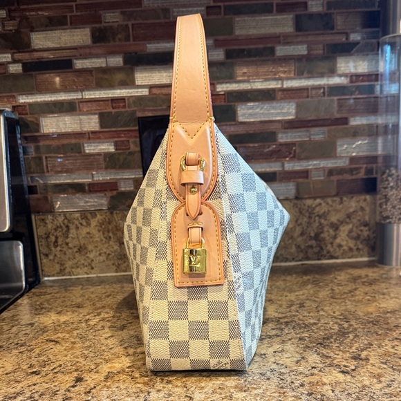 Checkered Shoulder Bag - Picture 3 of 12